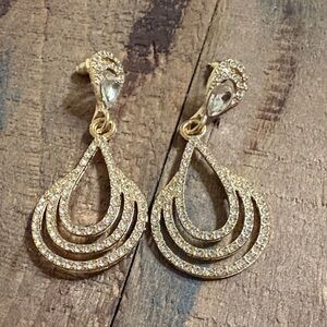 Elegant Gold Tone Rhinestone Teardrop Pierced Earrings